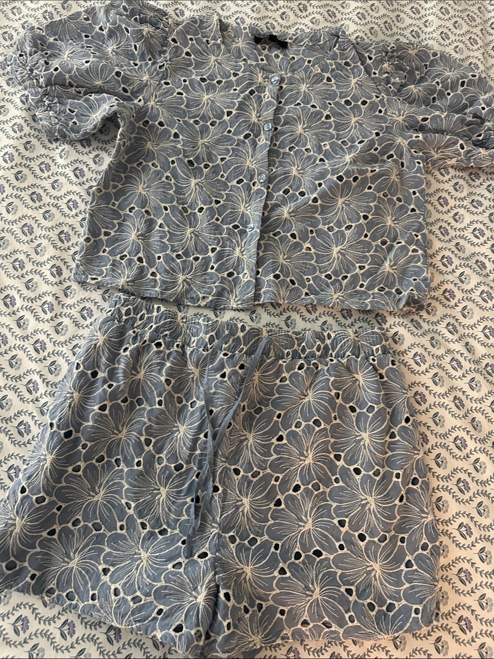 Lulus Floral Eyelet Set - Blue